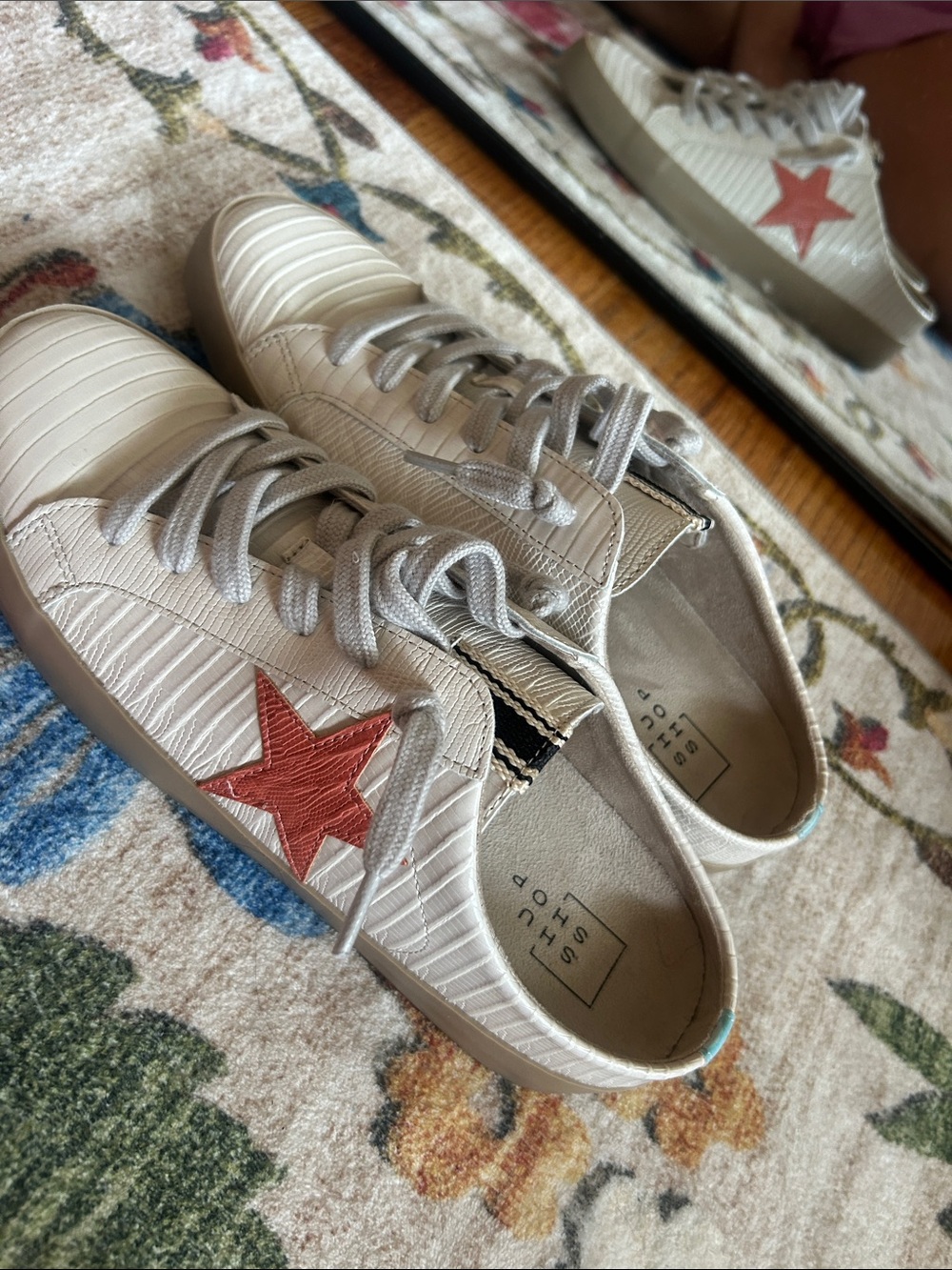 ShuShop Cream Low-Top Sneakers with Light Blue Heel Tab